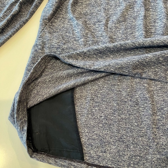 Lululemon long sleeve - Picture 4 of 9